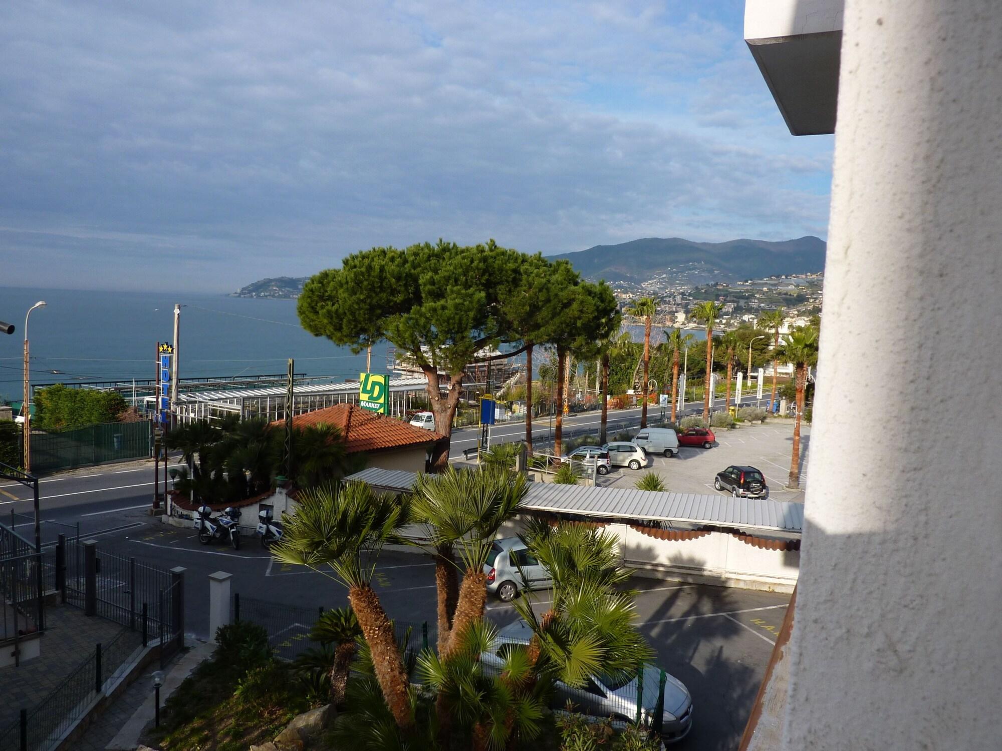Hotel Ariston Montecarlo San Remo Exterior foto